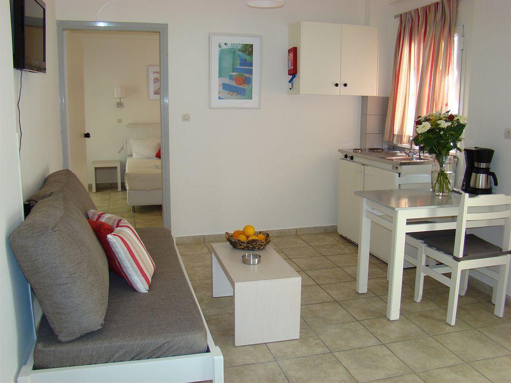 Diamond Apartments & Suites Hersonissos  Exteriör bild